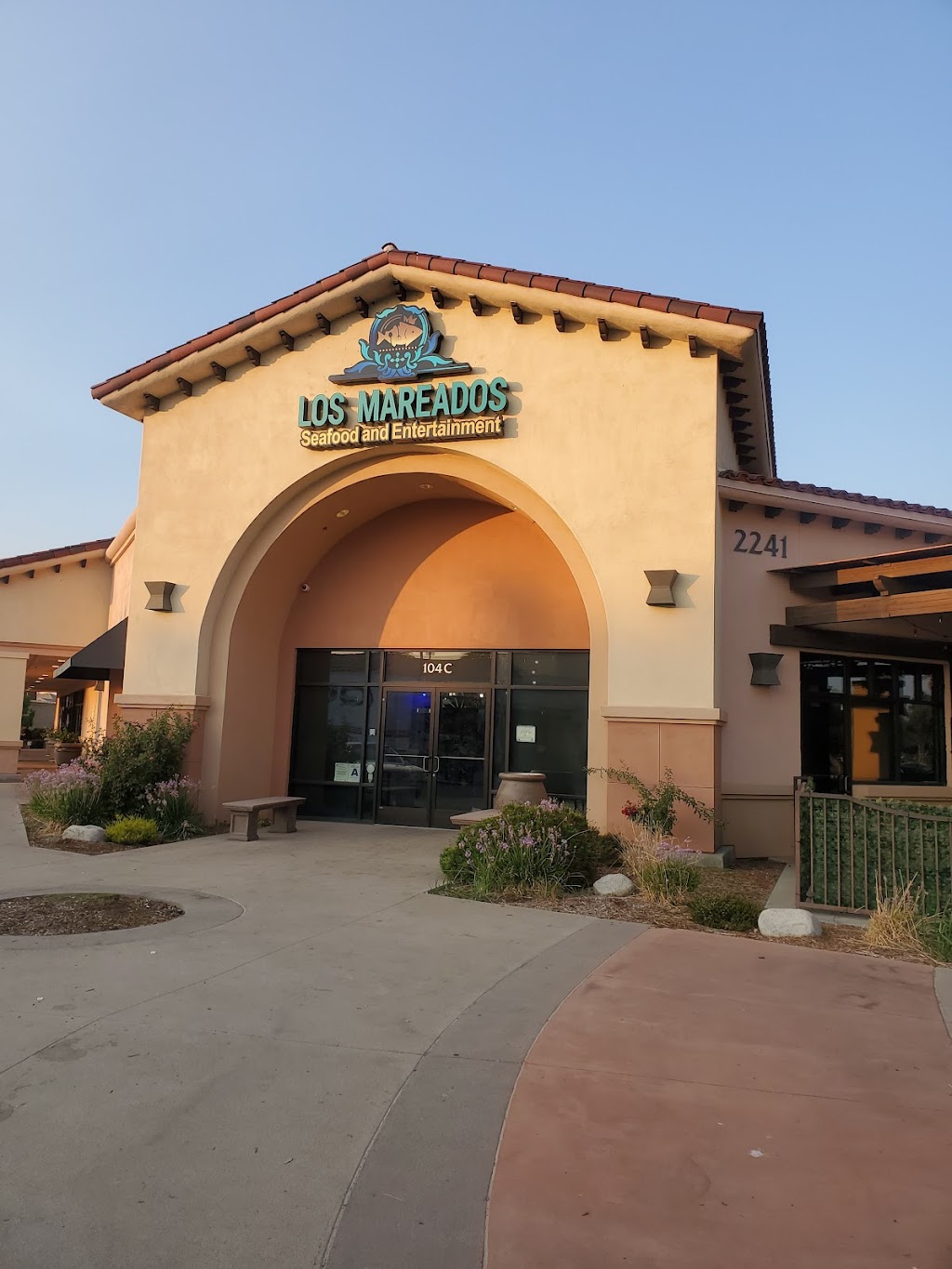 LOS MAREADOS SEAFOOD AND ENTERTAINMENT | restaurant | 2241 W Esplanade Ave, San Jacinto, CA 92582, USA | 9516548558 OR +1 951-654-8558