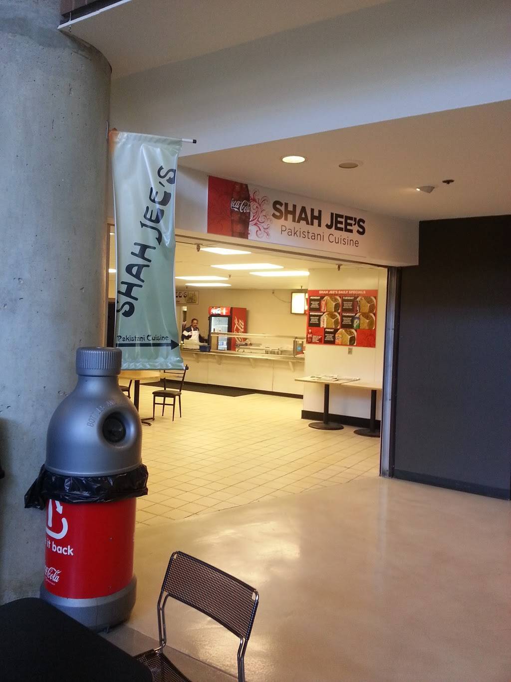 Shah Jees | restaurant | 770 N Jefferson St, Milwaukee, WI 53202, USA | 4142715354 OR +1 414-271-5354