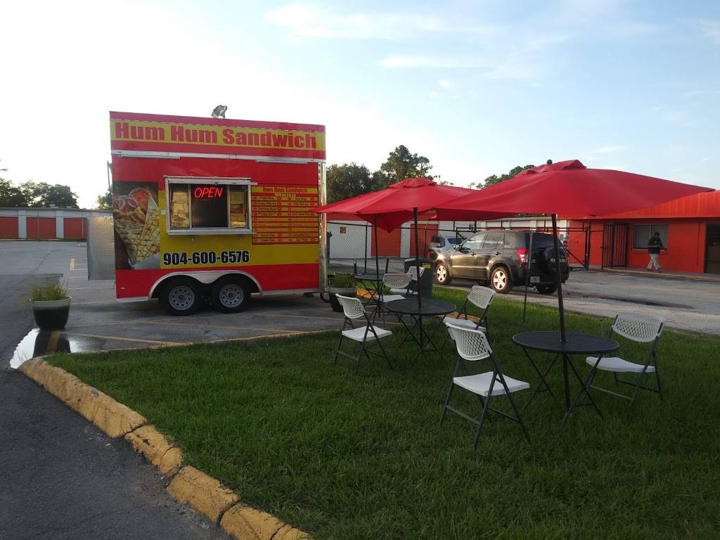Hum Hum Sandwich | restaurant | 5741-2 University Blvd W, Jacksonville, FL 32216, USA | 9046006576 OR +1 904-600-6576