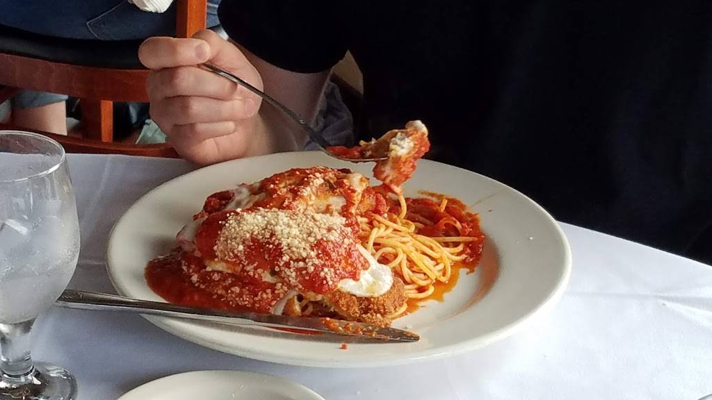 Verrazanos Italian Restaurant | meal takeaway | 28835 Pacific Hwy S, Federal Way, WA 98003, USA | 2539464122 OR +1 253-946-4122