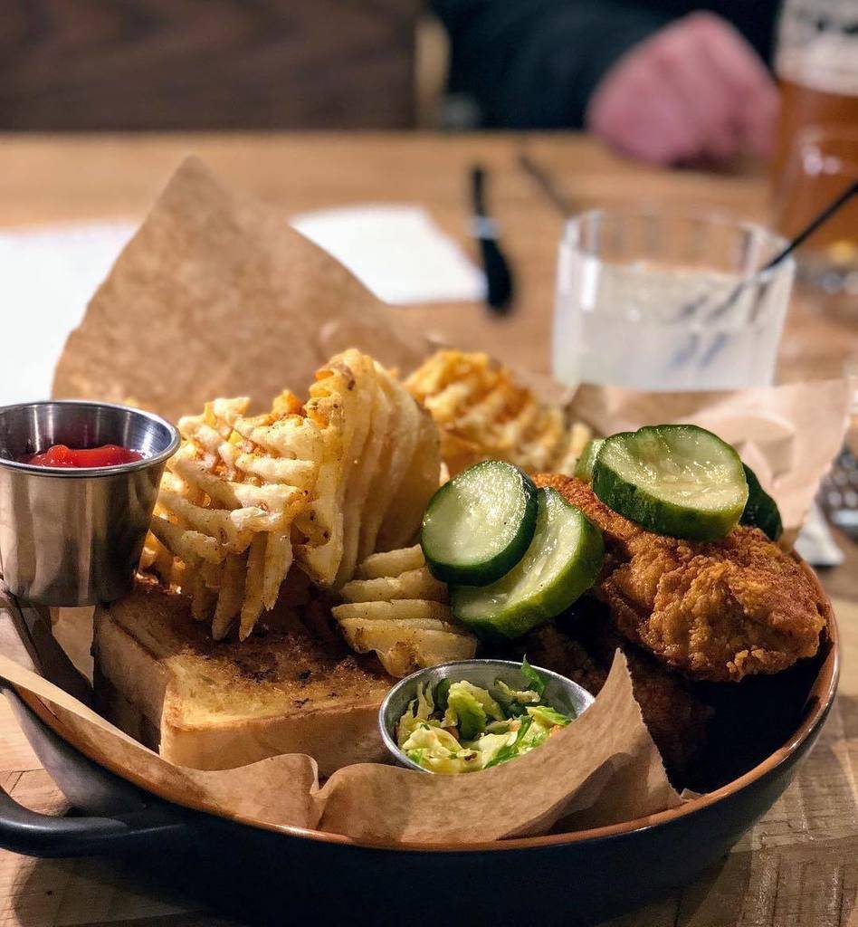 Elkmont Exchange Brewery & Eating House | restaurant | 745 N Broadway #7202, Knoxville, TN 37917, USA | 8652497904 OR +1 865-249-7904