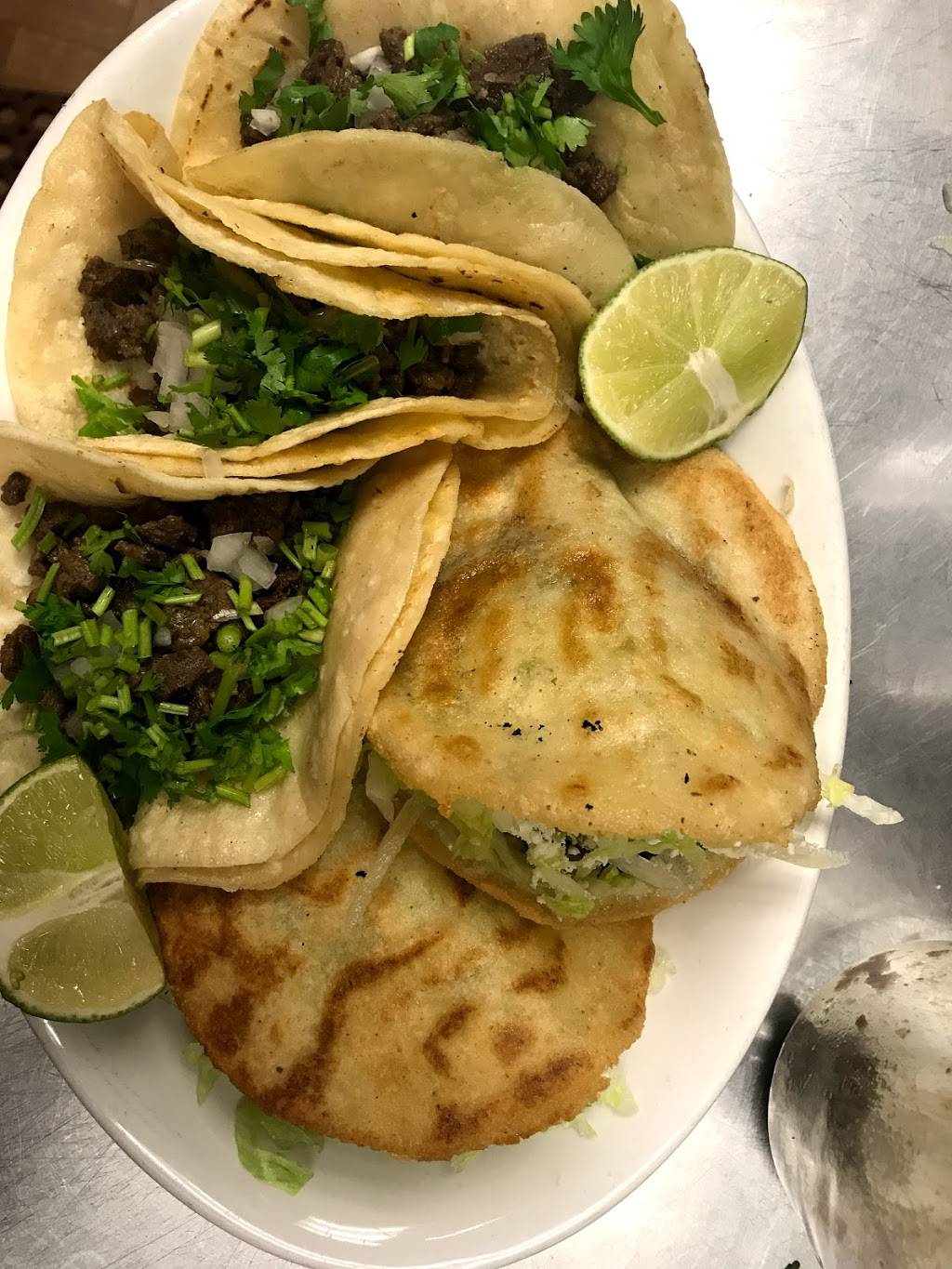 Abarrotes Esmeralda | restaurant | 310 East Side Blvd, Muskogee, OK 74403, USA | 9186869952 OR +1 918-686-9952