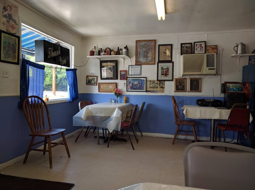 Stutts House of Barbeque | restaurant | 2021 E Apache St, Tulsa, OK 74110, USA | 9184282355 OR +1 918-428-2355