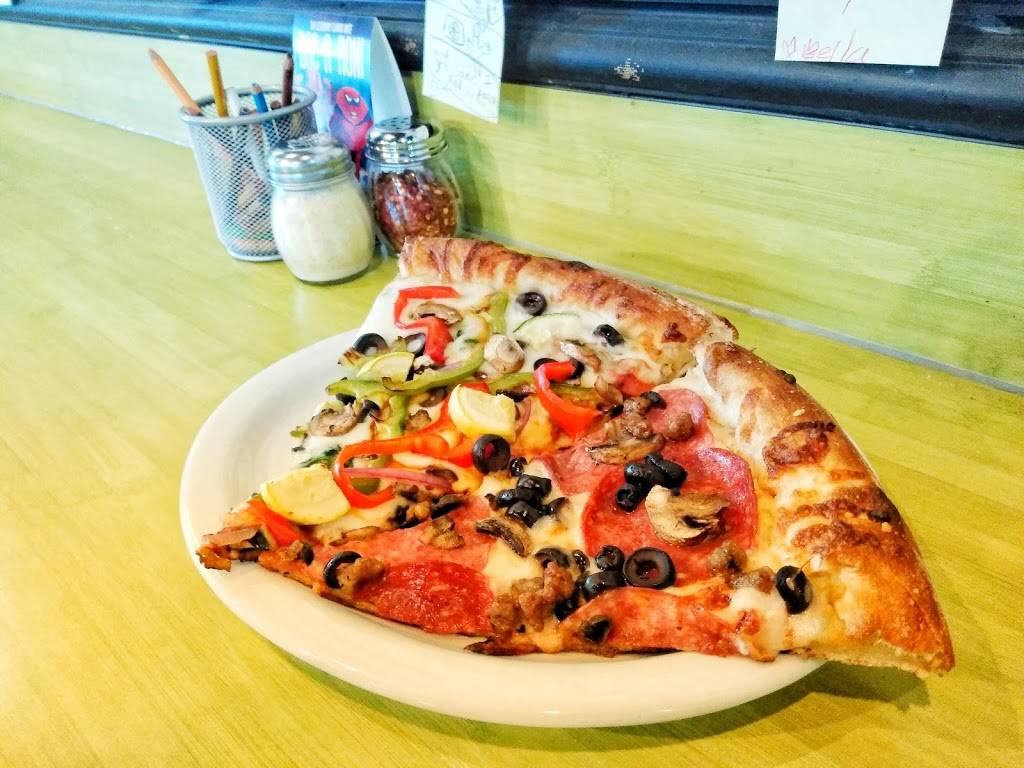 Pizza Schmizza | restaurant | Argyle Square Shopping Center, 8695 SW Jack Burns Blvd J, Wilsonville, OR 97070, USA | 5035828210 OR +1 503-582-8210