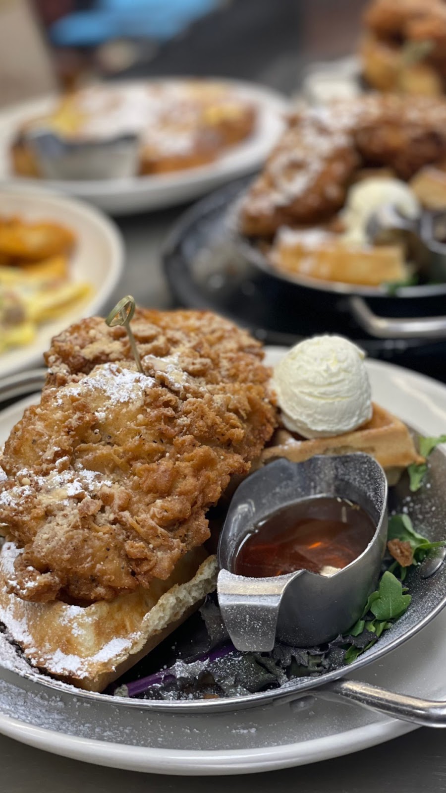 Blueberrys Grill | restaurant | 1900 Eastwood Rd, Wilmington, NC 28403, USA | 8439454588 OR +1 843-945-4588