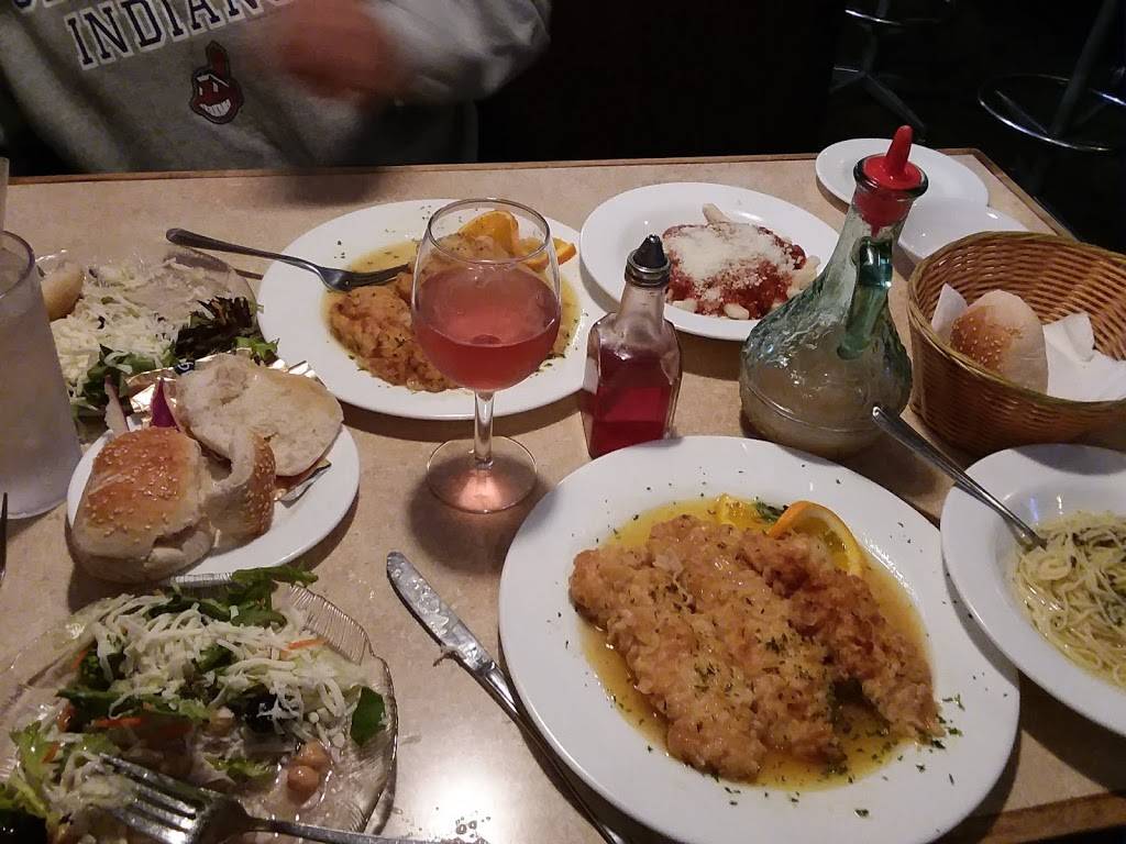 Dinos III | restaurant | 1200 E 305th St, Wickliffe, OH 44092, USA | 4409444600 OR +1 440-944-4600