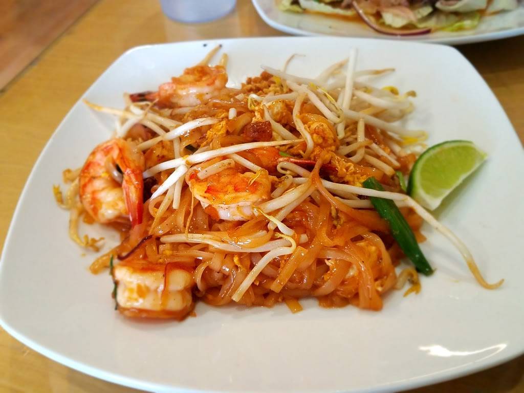 Bua Siam | restaurant | 4953, 12924 Sherman Way, North Hollywood, CA 91605, USA | 8187658395 OR +1 818-765-8395