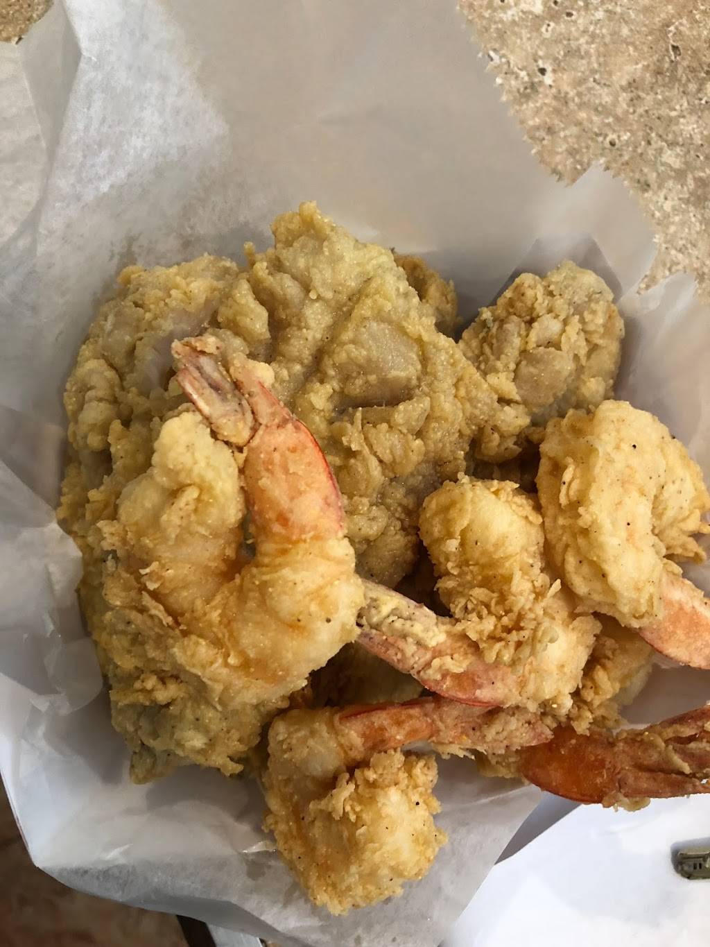 City Island in the City | restaurant | 301 W 151st St, New York, NY 10039, USA | 6468959885 OR +1 646-895-9885