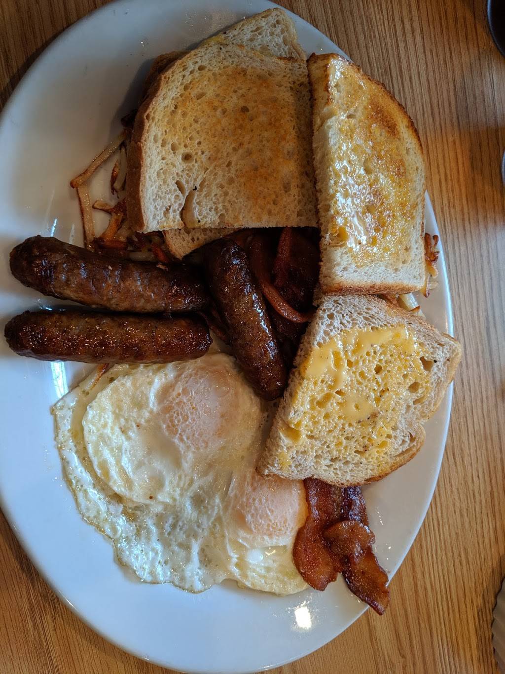 Hawks Nest | restaurant | 3420 M-40, Hamilton, MI 49419, USA | 2697518813 OR +1 269-751-8813