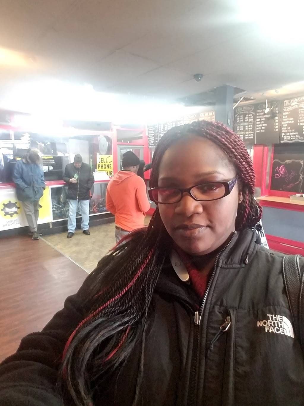 J & J Best Wing and Seafood | restaurant | 3117 W North Ave, Baltimore, MD 21216, USA | 4103013496 OR +1 410-301-3496