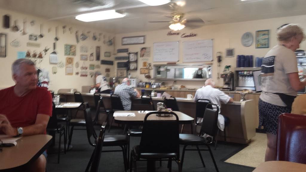 Brendas Kitchen | restaurant | 13200 N 113th Ave #4, Youngtown, AZ 85363, USA | 6239772631 OR +1 623-977-2631