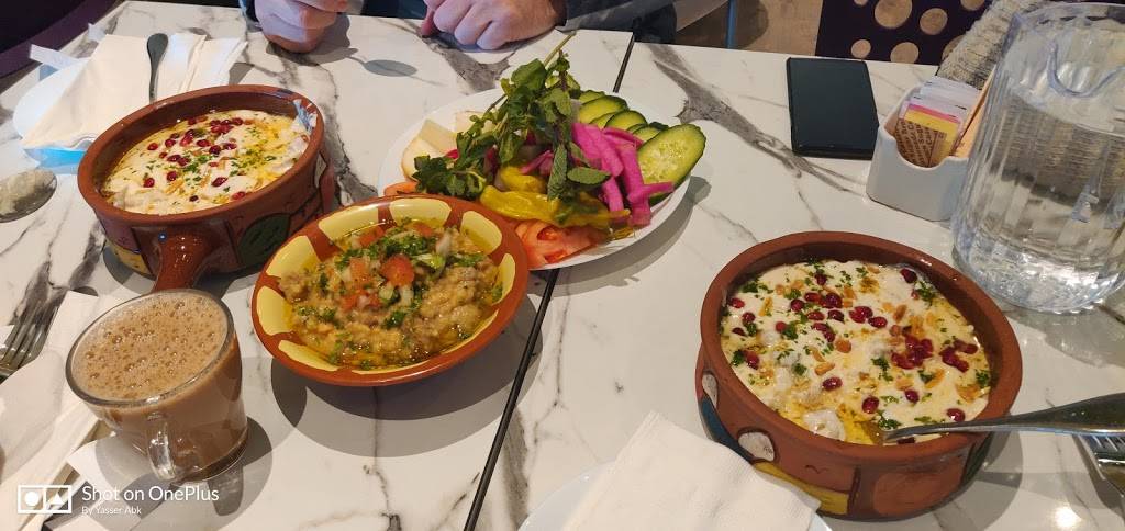 Burrito gringo Bank @ Hunt Club | restaurant | 2430 Bank St #10, Ottawa, ON K1V 0T7, Canada | 6132477777 OR +1 613-247-7777