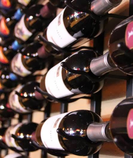 Sebastianis Italian Bistro | restaurant | 6078 Warner Ave, Huntington Beach, CA 92647, USA | 7148413619 OR +1 714-841-3619