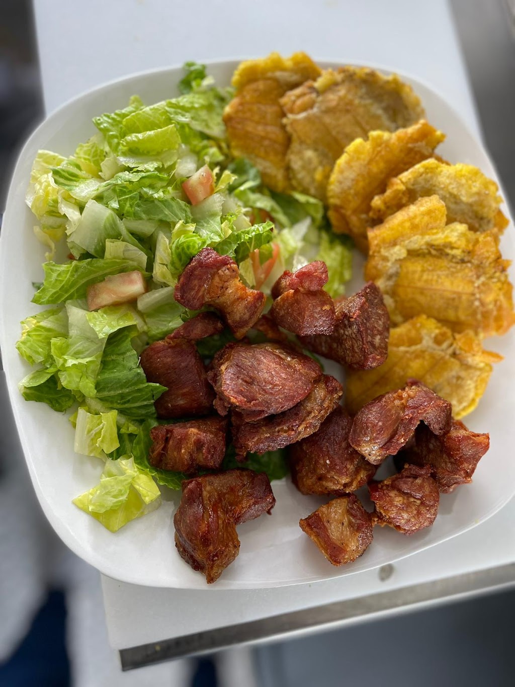 Yoyos Pinchos-Tampa | restaurant | 912 E Fletcher Ave, Tampa, FL 33612, USA | 8132445251 OR +1 813-244-5251