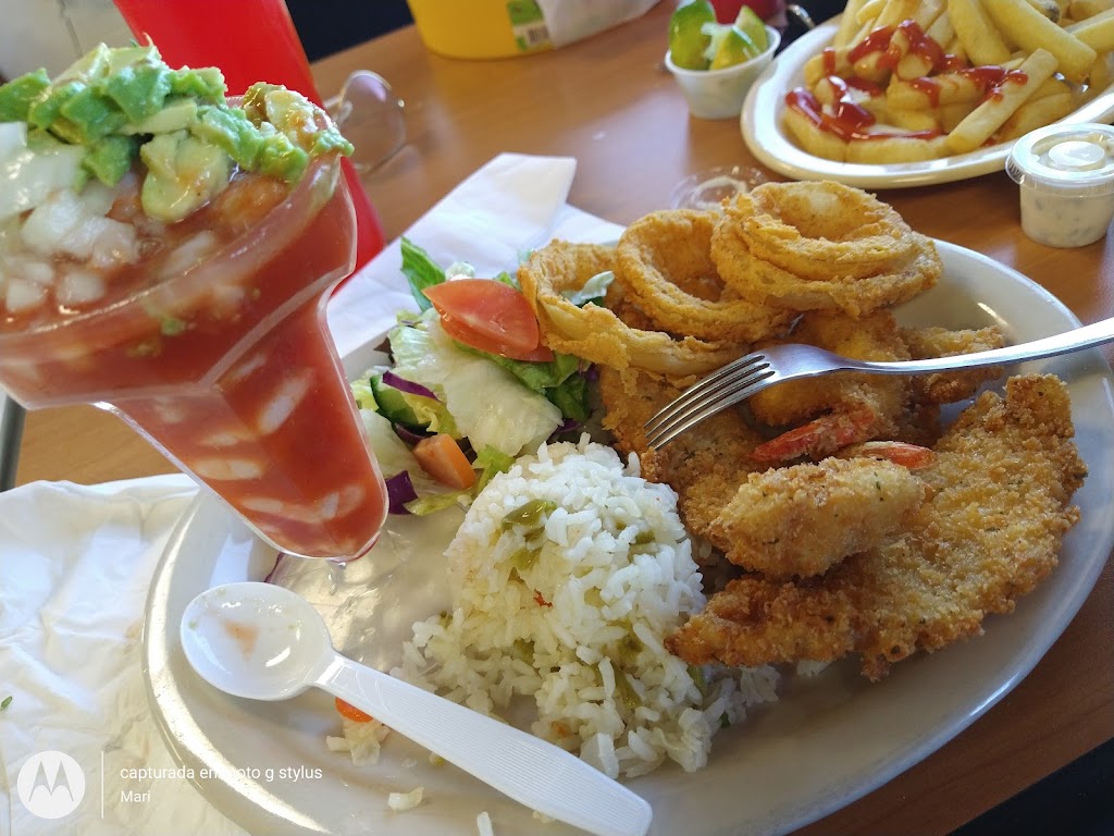 Chuy’s Red Snapper Restaurant | restaurant | 2721 W Business 83, Weslaco, TX 78596, USA | 948037205 OR +56 9 4803 7205