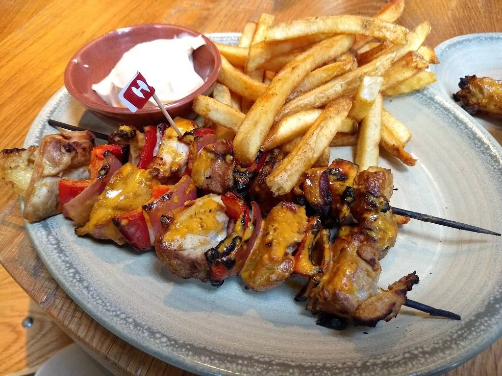 Nandos Peri-Peri | restaurant | 411 H St NE, Washington, DC 20002, USA | 2028214155 OR +1 202-821-4155