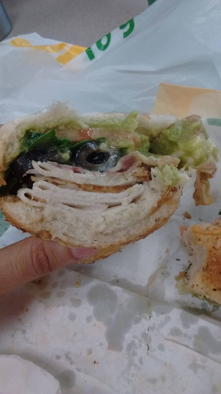 Subway | restaurant | 23000 Eureka Rd, Taylor, MI 48180, USA | 7342508397 OR +1 734-250-8397