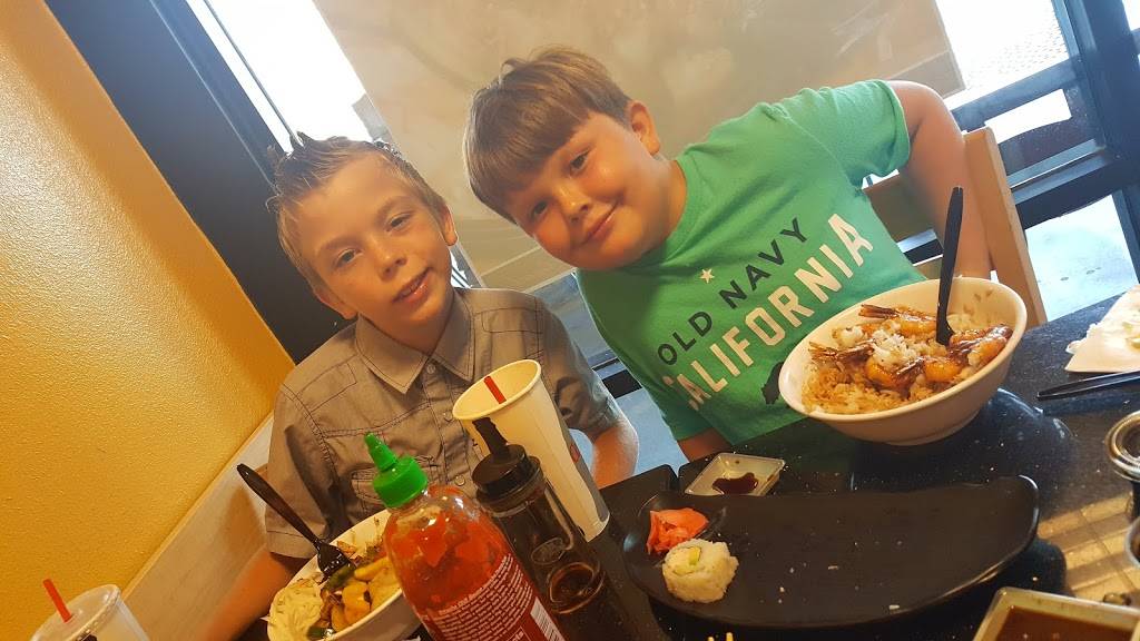 Starbucks | cafe | 12430 Day St STE C1, Moreno Valley, CA 92553, USA | 9516537372 OR +1 951-653-7372