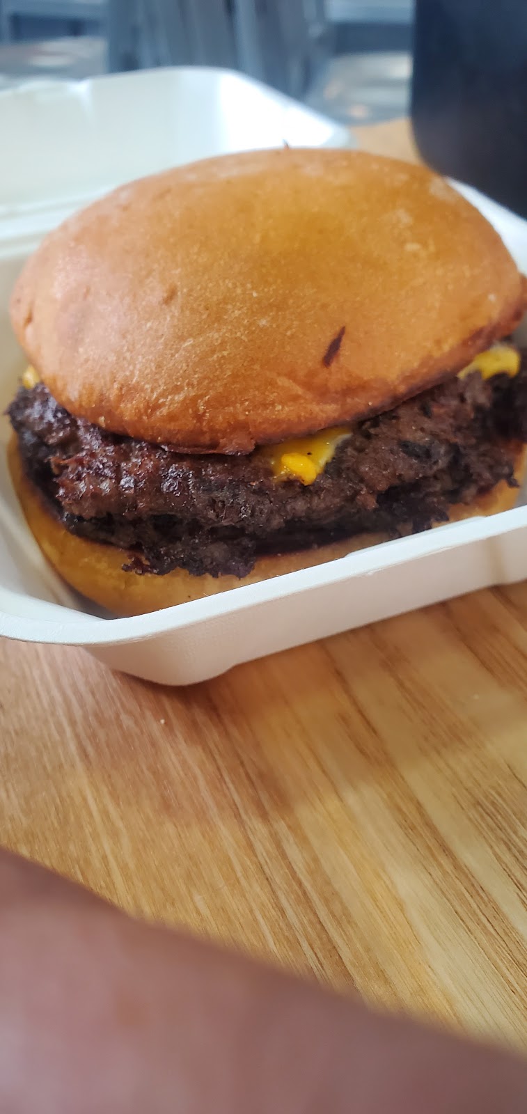 Flamin Burger | restaurant | 1805 W RR 150 Bldg A, Kyle, TX 78640, USA | 5126464027 OR +1 512-646-4027