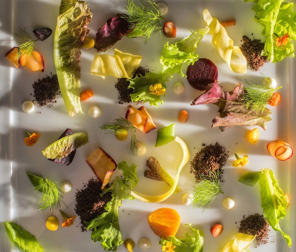 Acadia | restaurant | 1639 S Wabash Ave, Chicago, IL 60616, USA | 3123609500 OR +1 312-360-9500