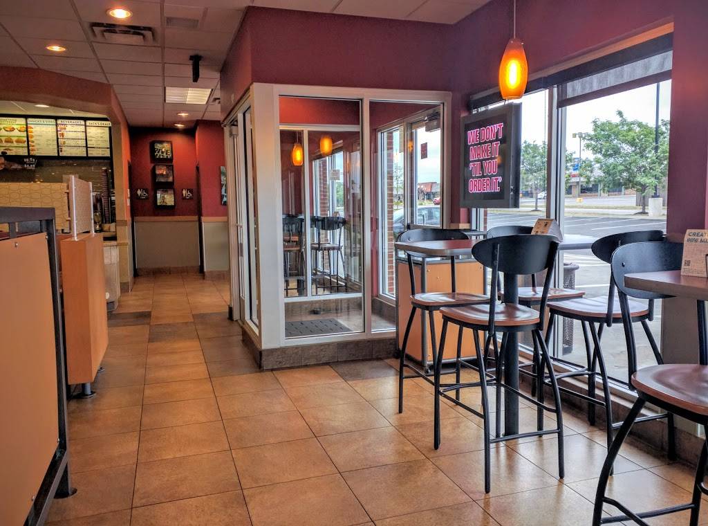 Jack in the Box | restaurant | 10317 Metcalf Ave, Overland Park, KS 66212, USA | 9133812618 OR +1 913-381-2618