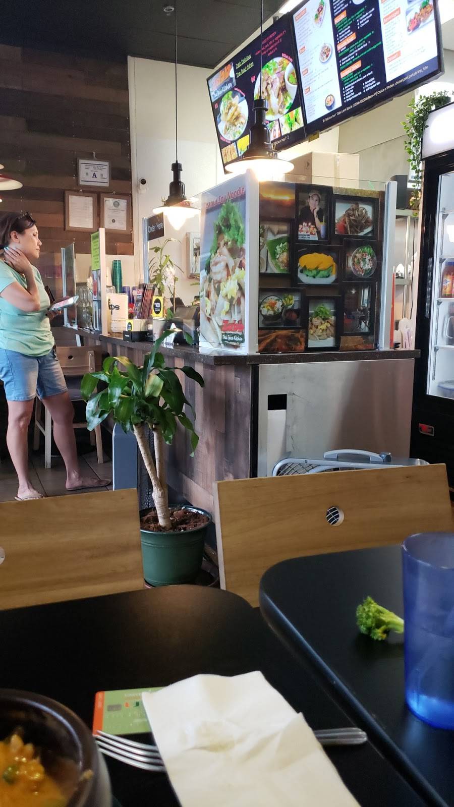 Zabb Thai Spice Kitchen | restaurant | 8090 S Durango Dr #112, Las Vegas, NV 89113, USA | 7257773111 OR +1 725-777-3111