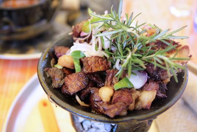 Mesob Restaurant | restaurant | 3601 Broadway Blvd, Kansas City, MO 64111, USA | 8164427311 OR +1 816-442-7311