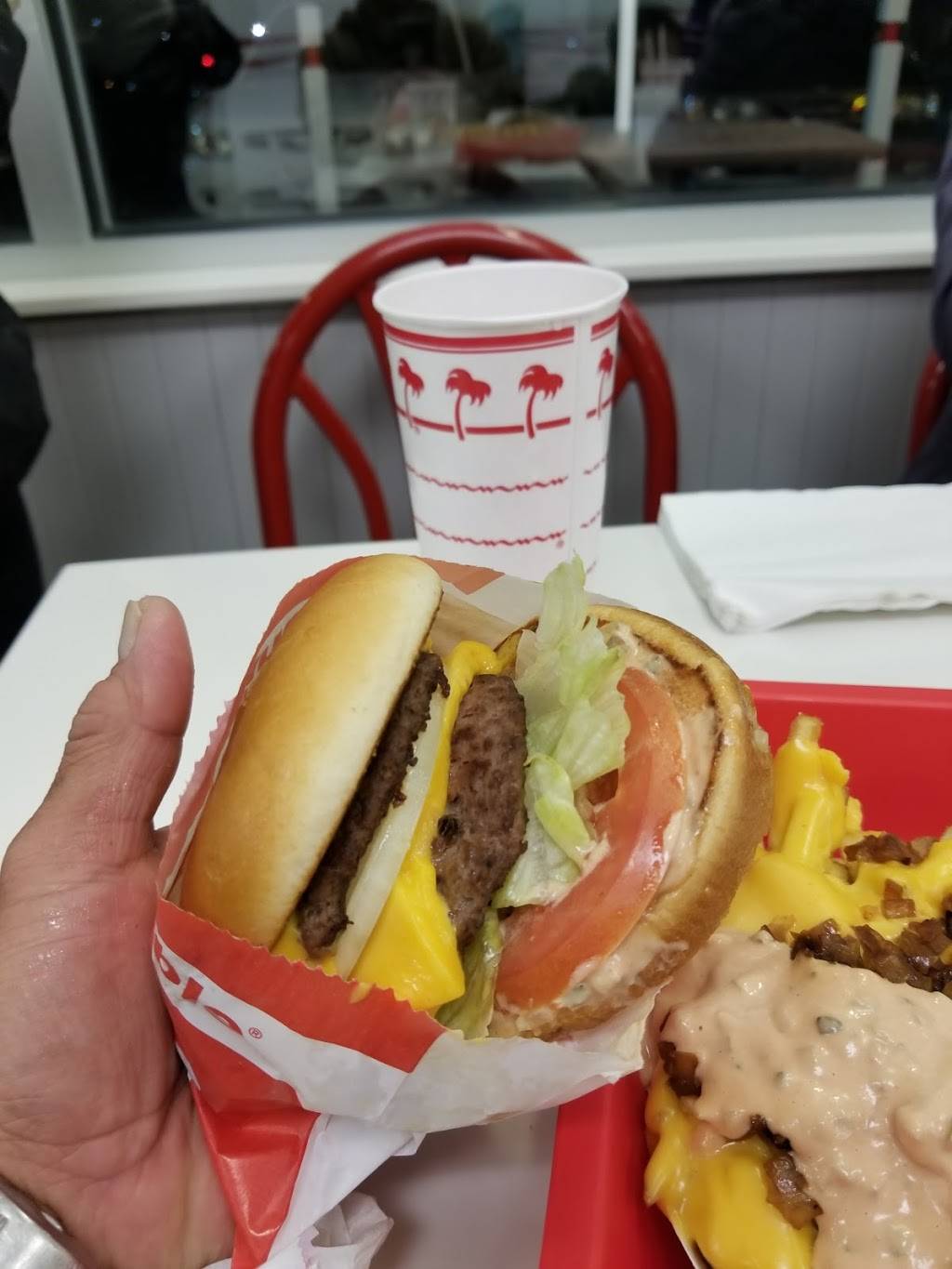 In-N-Out Burger | restaurant | 570 Contra Costa Blvd, Pleasant Hill, CA 94523, USA | 8007861000 OR +1 800-786-1000