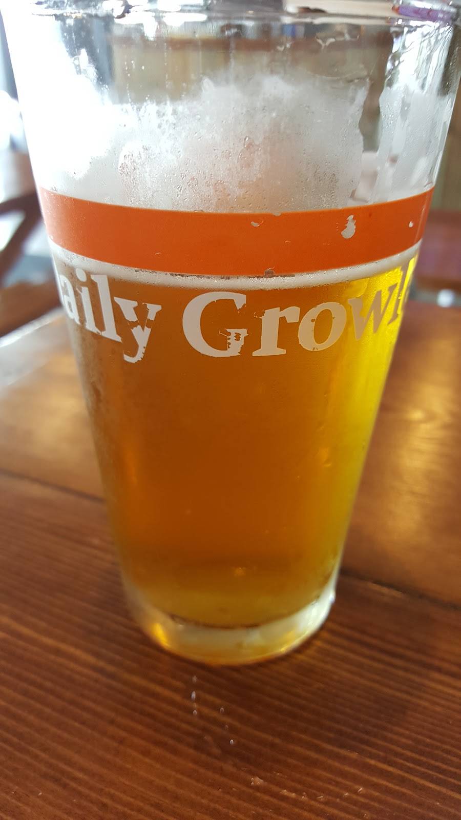 The Daily Growler - Powell | restaurant | 258 W Olentangy St, Powell, OH 43065, USA | 6149878277 OR +1 614-987-8277