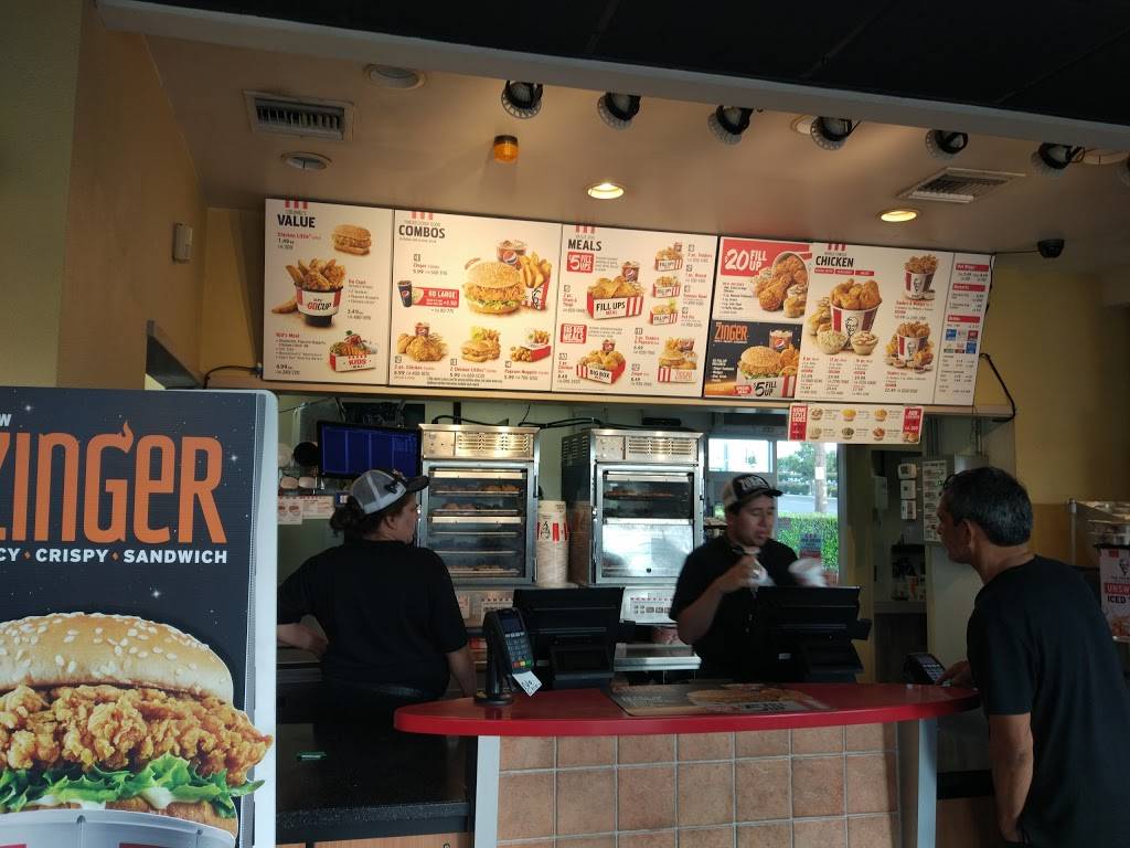 KFC | restaurant | 24541 Trabuco Rd, Lake Forest, CA 92630, USA | 9497687332 OR +1 949-768-7332