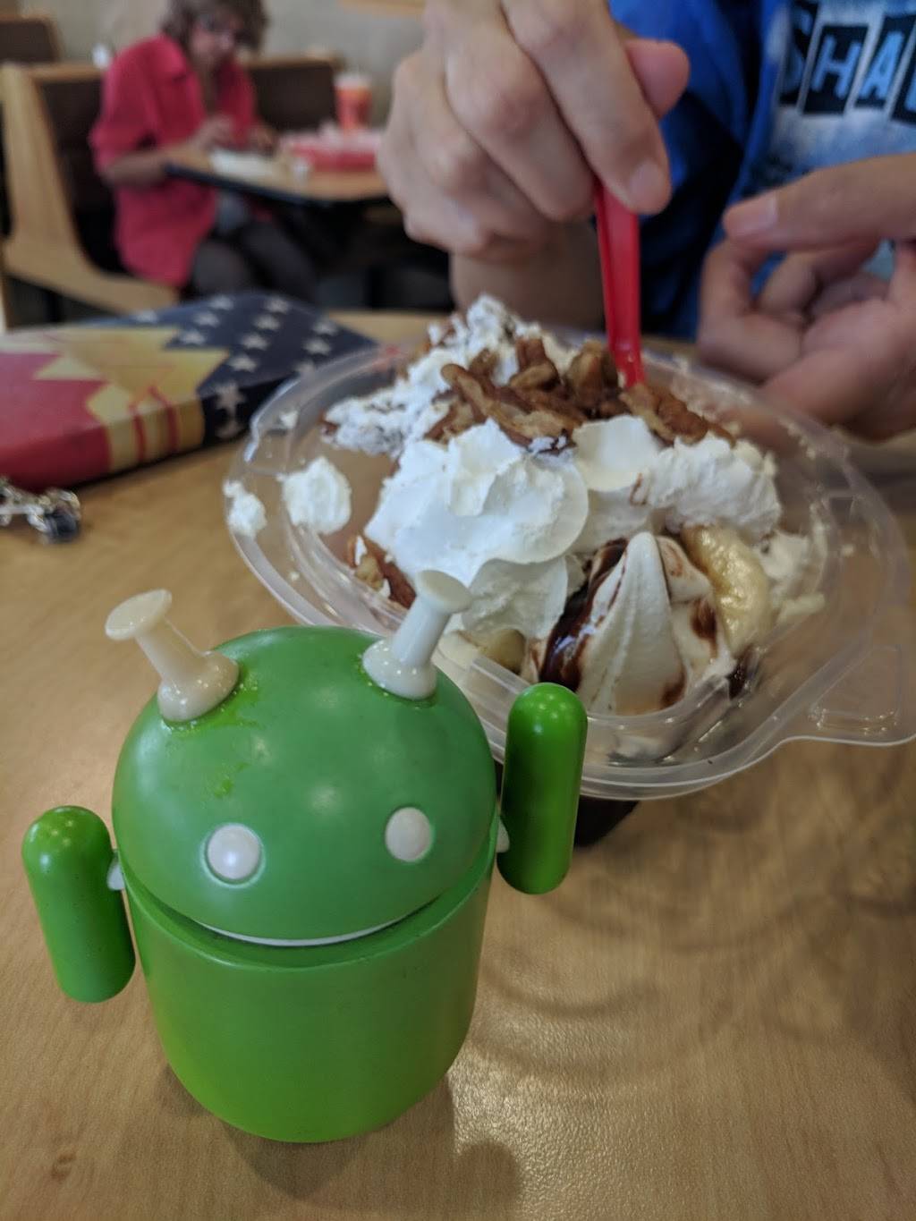 Dairy Queen Store | restaurant | 7922 Culebra Rd, San Antonio, TX 78251, USA | 2105210882 OR +1 210-521-0882