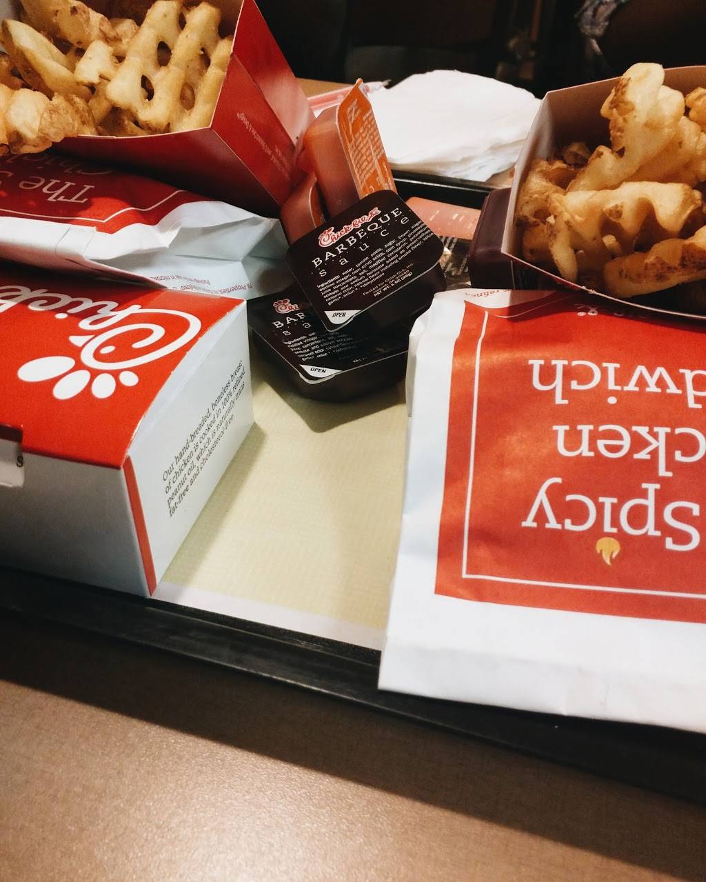 Chick-fil-A | restaurant | 607 W Main St, Branson, MO 65616, USA | 4173342723 OR +1 417-334-2723