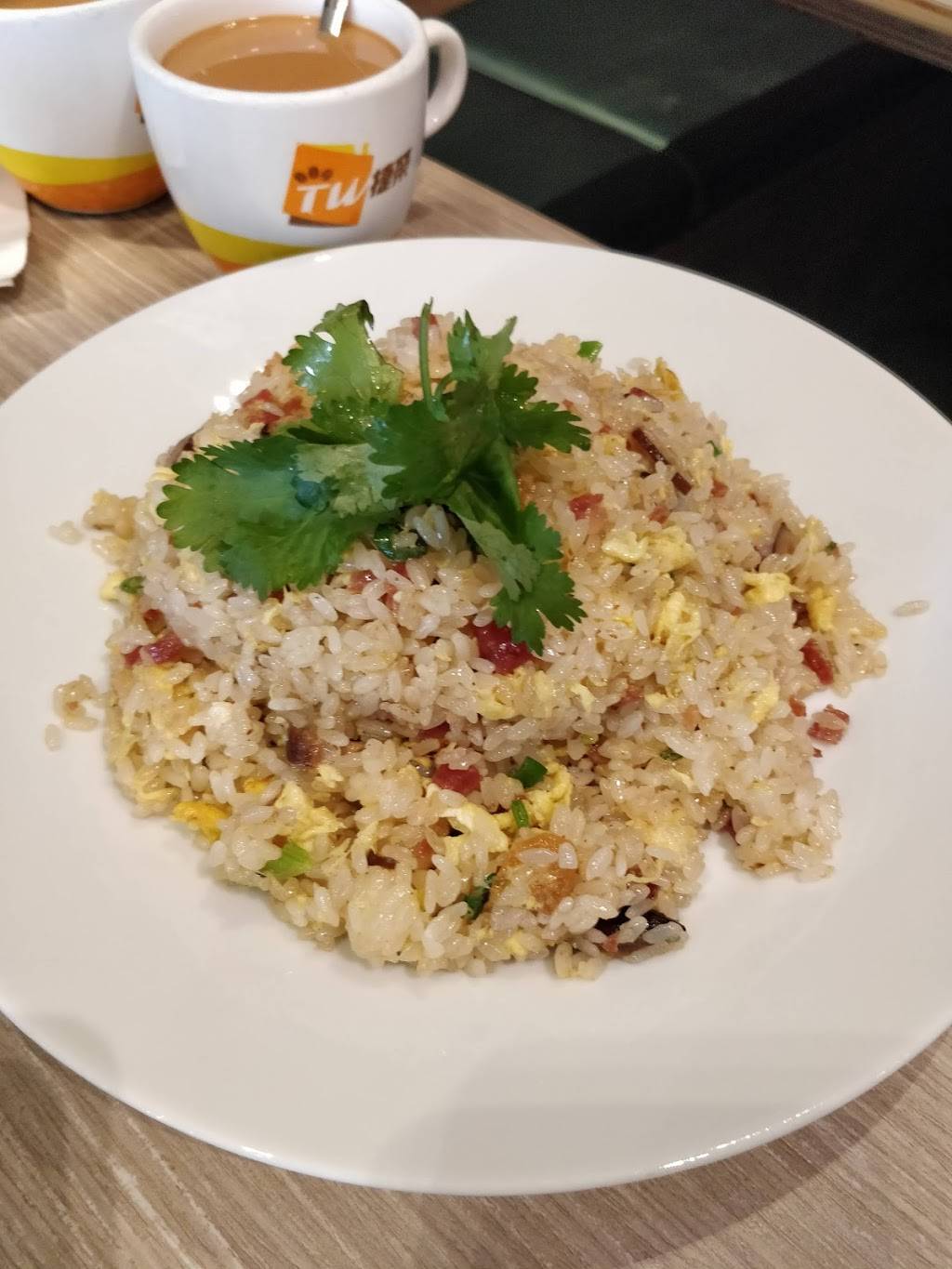 Golden Flower Cafe | restaurant | 1 Spadina Rd, Richmond Hill, ON L4B 3M2, Canada | 9057800023 OR +1 905-780-0023