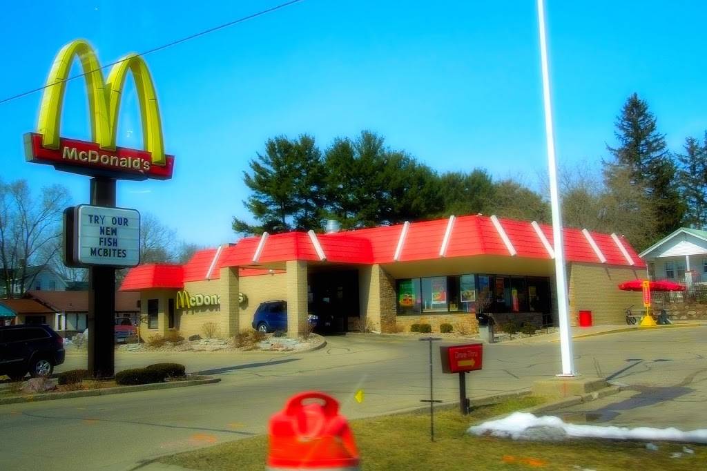 McDonalds | cafe | 필립스 대로, 727 US-12, Sauk City, WI 53583, USA | 6086433631 OR +1 608-643-3631
