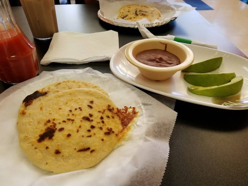 Pupuseria Mercedes Llc | restaurant | 4000 Meadowdale Blvd, Richmond, VA 23234, USA | 8046127456 OR +1 804-612-7456