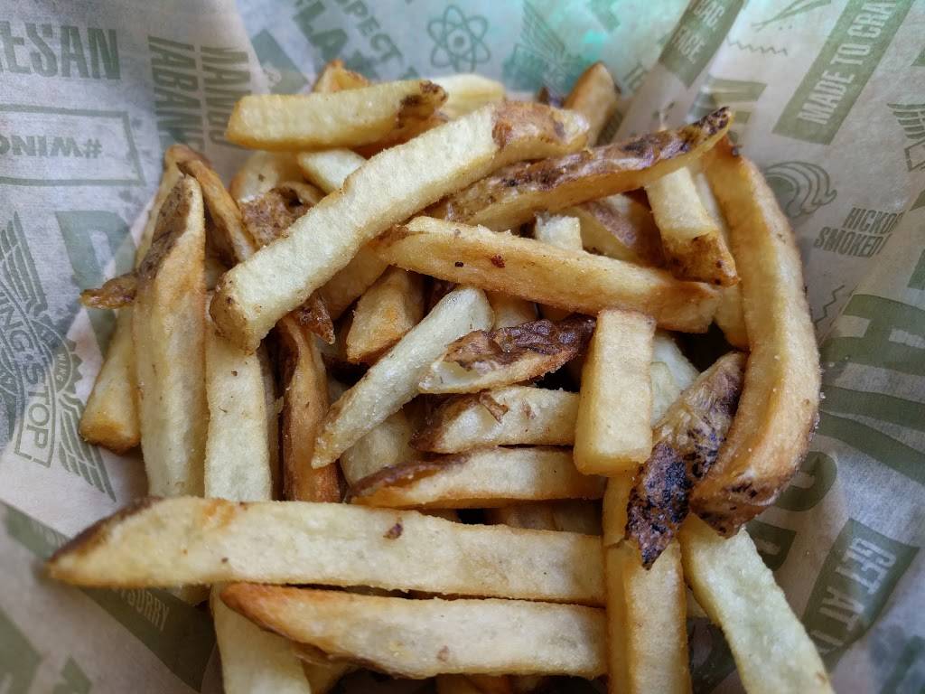 Wingstop | restaurant | 5049 Whittier Blvd, Los Angeles, CA 90022, USA | 3232649464 OR +1 323-264-9464