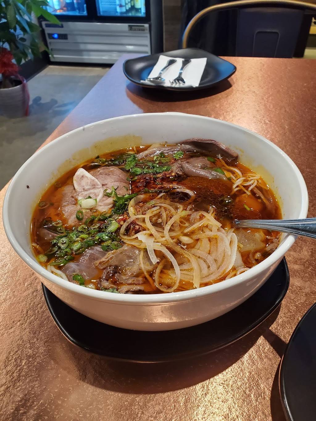 LemonGrass bistro | restaurant | 15911 Pomona Rincon Rd, Chino Hills, CA 91709, USA | 9092703493 OR +1 909-270-3493