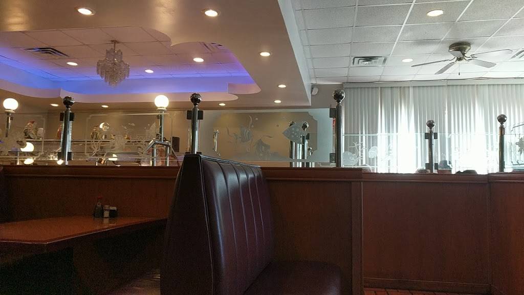 Red Door American & Chinese | restaurant | 1544 N Broad St, Tazewell, TN 37879, USA | 4236265858 OR +1 423-626-5858