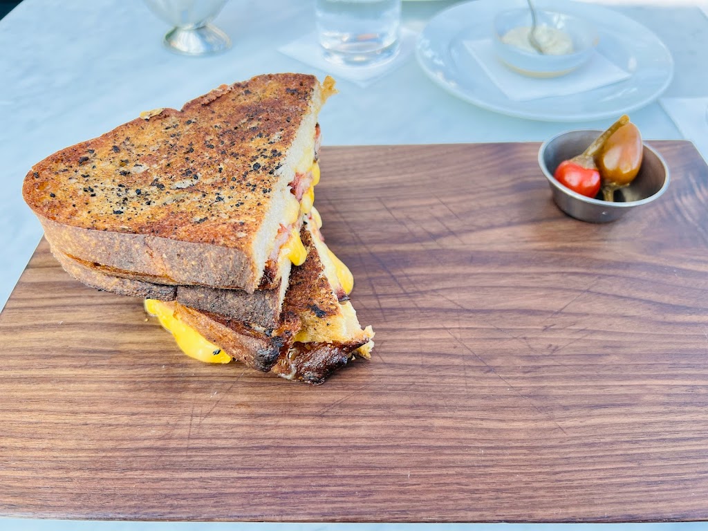 RH Rooftop Restaurant Dallas | restaurant | 3133 Knox St, Dallas, TX 75205, USA | 2145207255 OR +1 214-520-7255