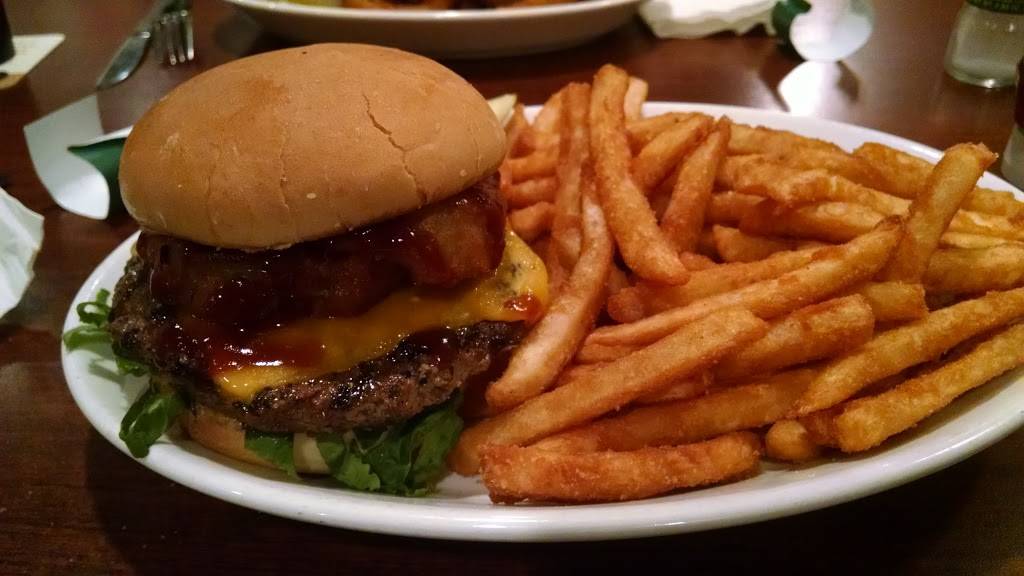 Red Creek Bar & Grill | restaurant | 1820 N Ridge Rd, Painesville, OH 44077, USA | 4408538490 OR +1 440-853-8490