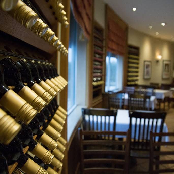 Pasto’s Grill | restaurant | 6675 Burtwistle Ln, London, ON N6L 1H5, Canada | 5196527659 OR +1 519-652-7659