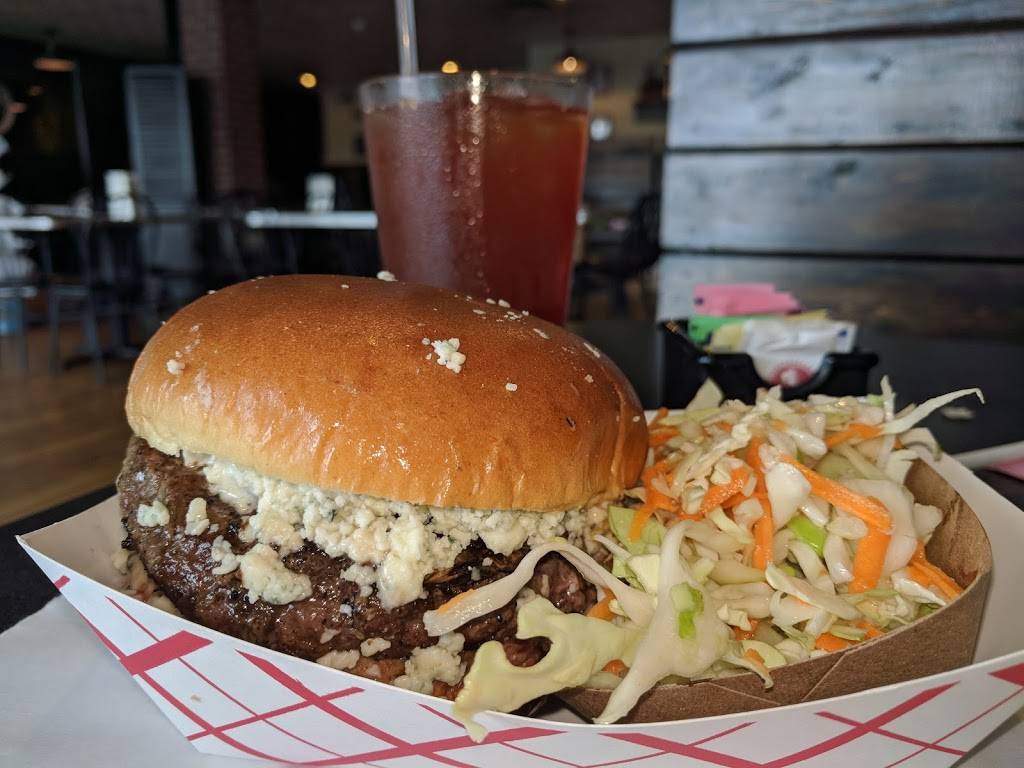 Black Swan Brewpub | restaurant | 7655, 2067 Hadley Rd, Plainfield, IN 46168, USA | 3178387444 OR +1 317-838-7444