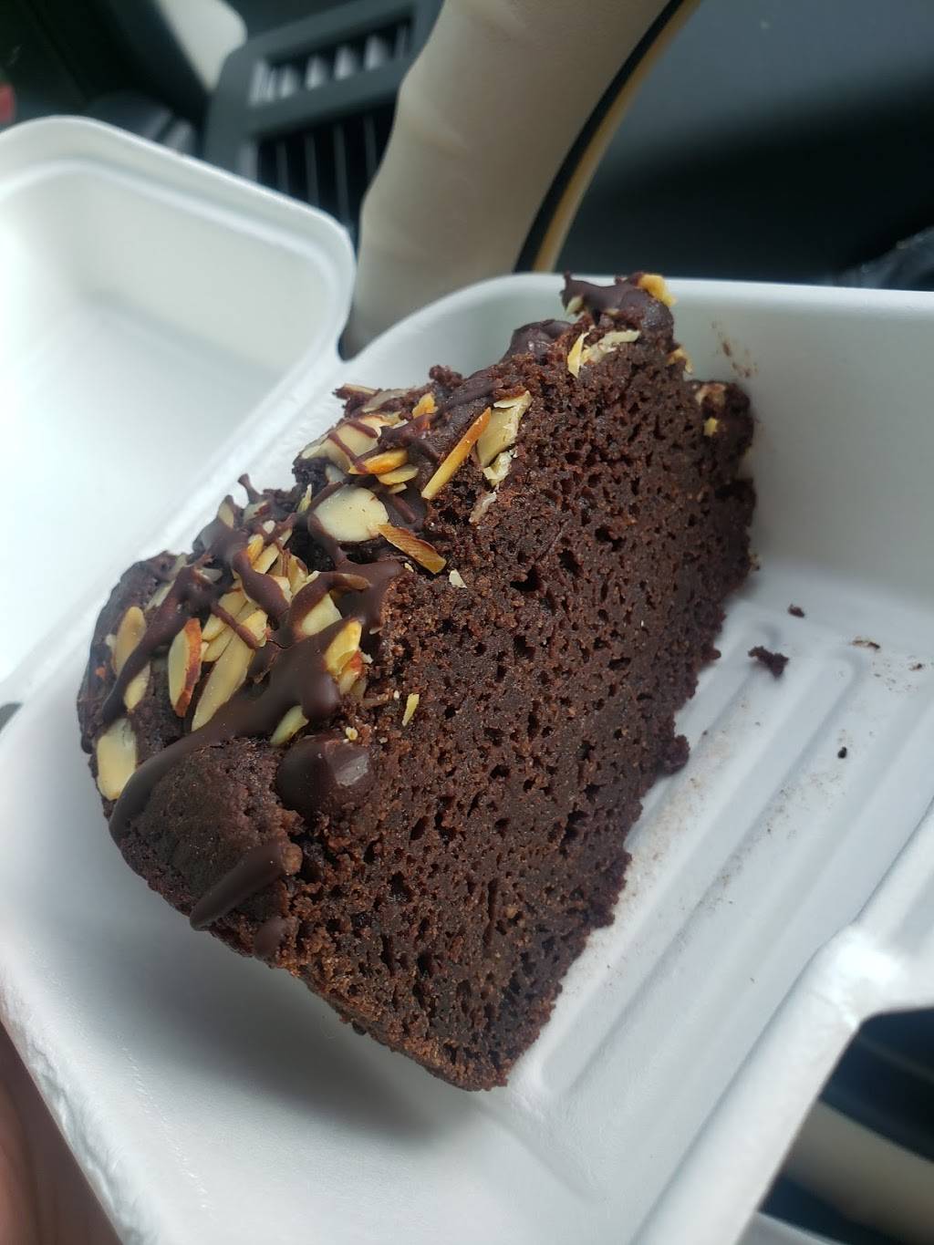 Monses Pupuseria | restaurant | 115 S 25th St, Colorado Springs, CO 80904, USA | 7192430877 OR +1 719-243-0877