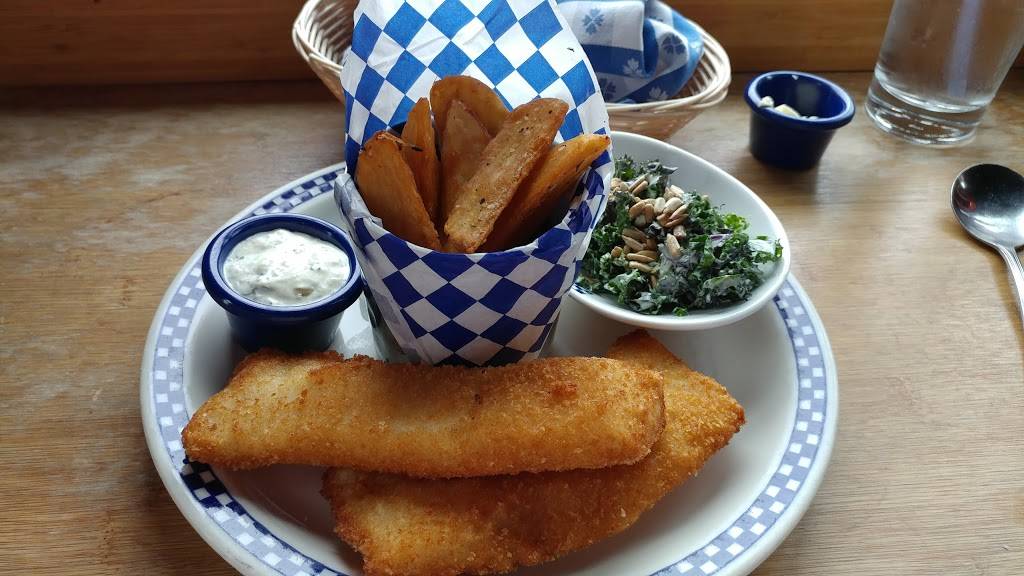 Dukes Seafood | restaurant | 3327 Ruston Way, Tacoma, WA 98402, USA | 2537525444 OR +1 253-752-5444