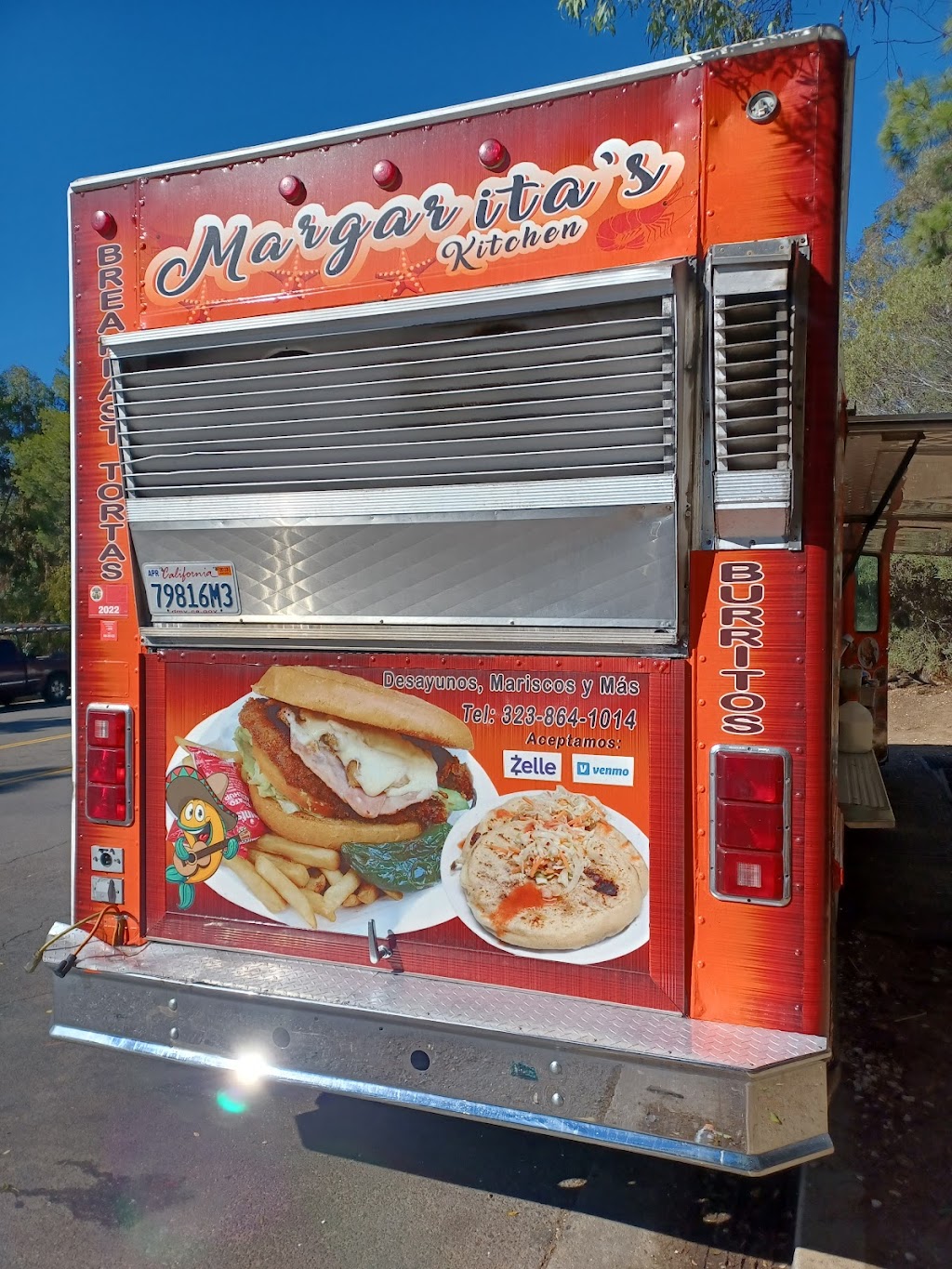 Margaritas Kitchen | restaurant | 13981 Mulholland Dr, Beverly Hills, CA 90210, USA | 3238641044 OR +1 323-864-1044