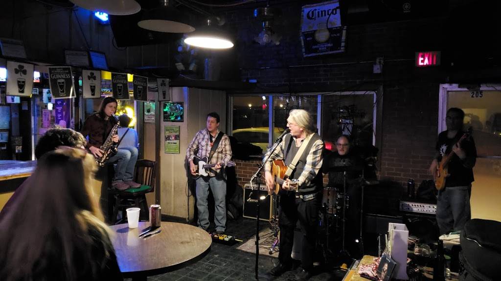 Dons Place Inc | restaurant | 207 W Morgan St, Jacksonville, IL 62650, USA | 2172432112 OR +1 217-243-2112