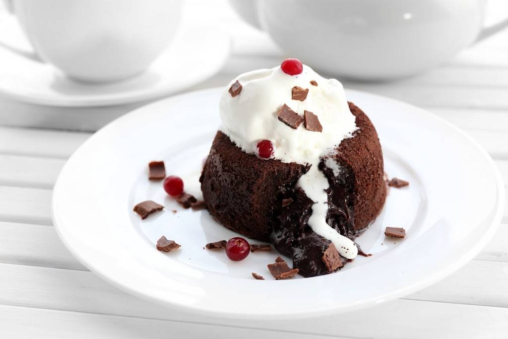 Fraziers Place Restuarant & Lounge | restaurant | 8660 W Irlo Bronson Memorial Hwy, Kissimmee, FL 34747, USA | 4073964500 OR +1 407-396-4500