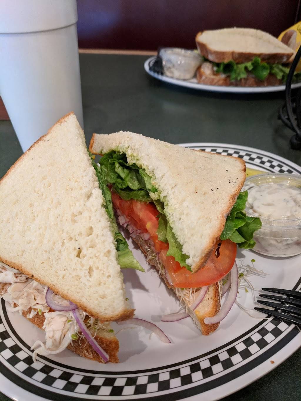 Heidis Brooklyn Deli | meal takeaway | 2900 Calloway Dr # 200, Bakersfield, CA 93312, USA | 6613876500 OR +1 661-387-6500