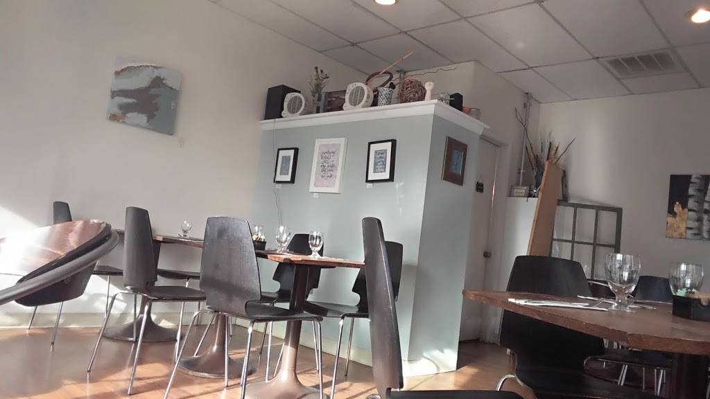 House | restaurant | 110 S Jackson St, Media, PA 19063, USA | 6105662505 OR +1 610-566-2505