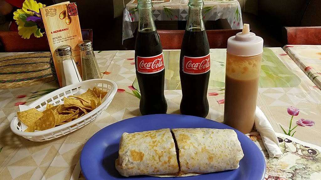 4 Hermanos | restaurant | 6145 W Touhy Ave, Chicago, IL 60646, USA | 7737752550 OR +1 773-775-2550